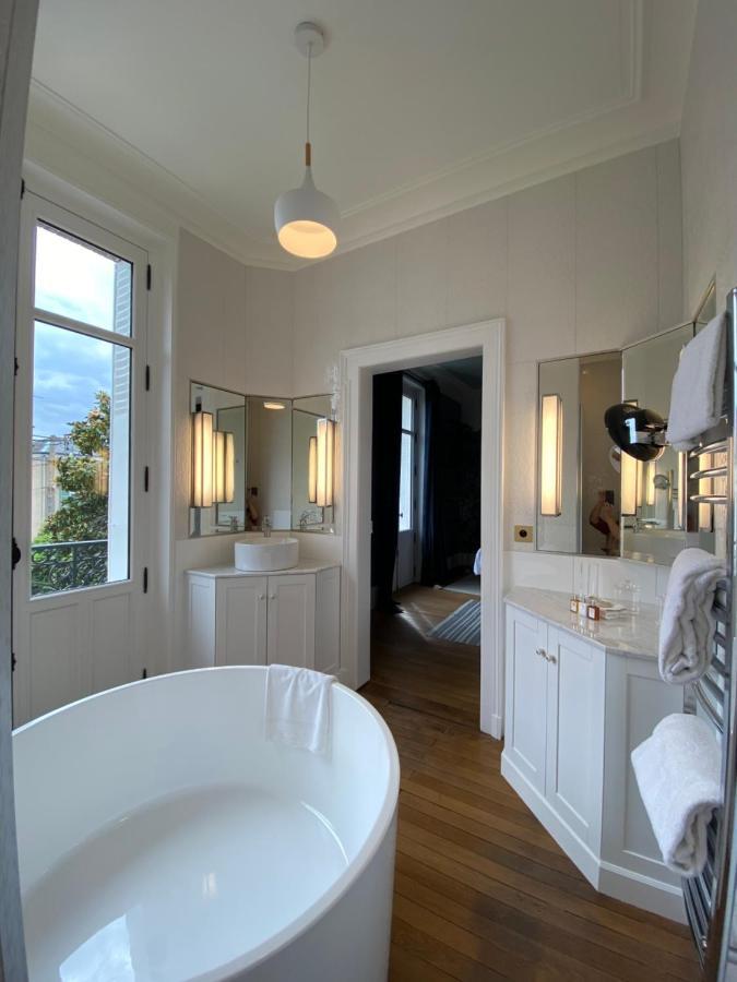 Maison Blanche Chartres - Maison D'Hotes 5 Etoiles Екстер'єр фото